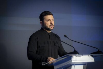 Президент України Володимир Зеленський ініціює президентський законопроєкт з нормами щодо незалежності антикорупційних інституцій.